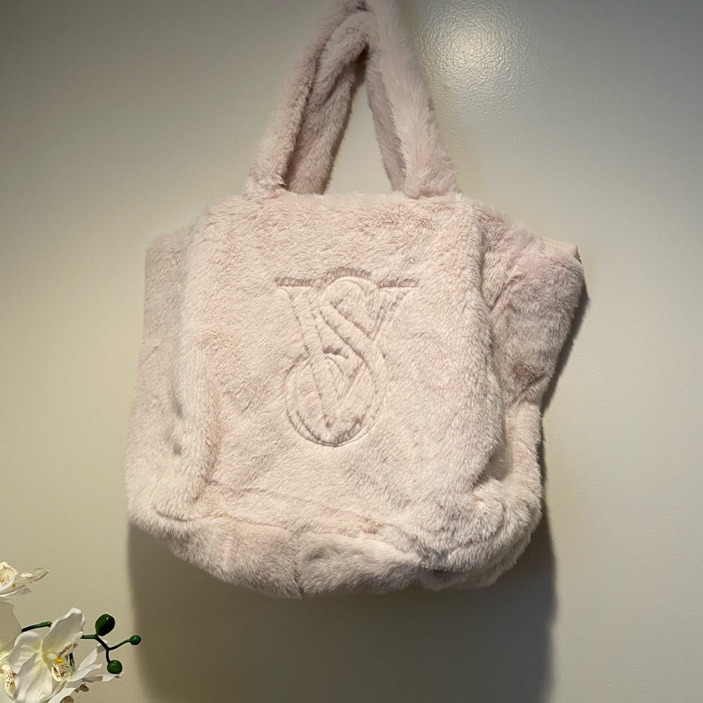 Victoria’s Secret Fuzzy Large Tote NWT